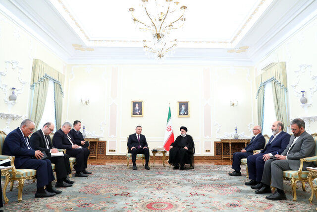 جزئیات دیدار رئیسی و رئیس مجلس ازبکستان / امضای 18 توافقنامه و تفاهمنامه همکاری بین دو کشور