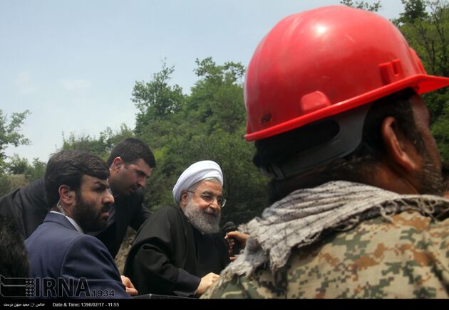 حضور رئیس جمهوری در محل حادثه معدن یورت