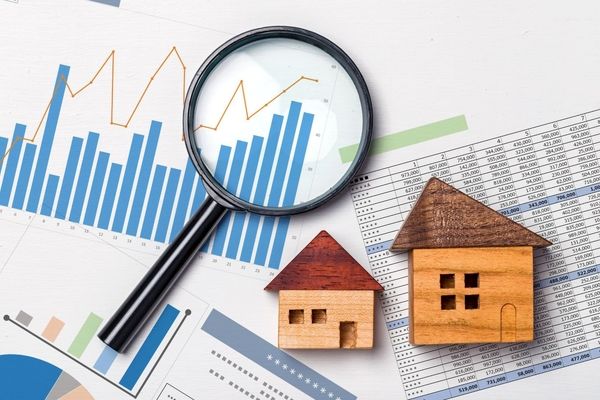 رقابت بر سر جذب مستأجر در ماه‌های پایانی سال | «فایل‌های قرمز» ریزشی شد | بازار اجاره آرام می‌گیرد؟ +جدول