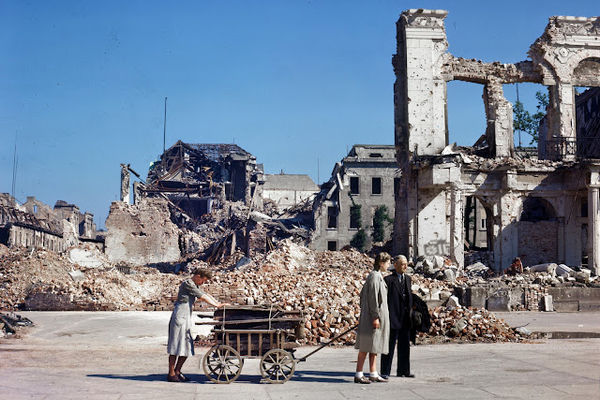 تجربه‌های مدیریت اقتصاد در جنگ برای ایران؛ از خطای بریتانیایی تا ابطال تجربی یک تئوری در آلمان | مدیریت دستوری اقتصاد نه ممکن، نه مطلوب!