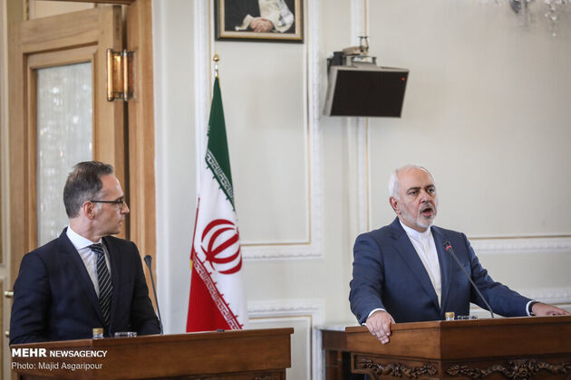 ظریف و هایکو ماس