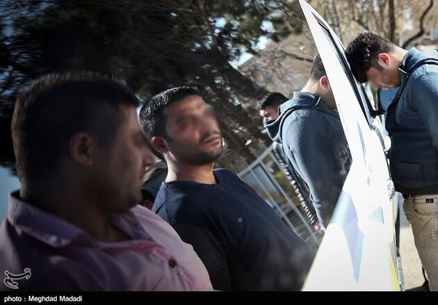 دستگیری سارقان خودرو حمل پول بانک پاسارگاد