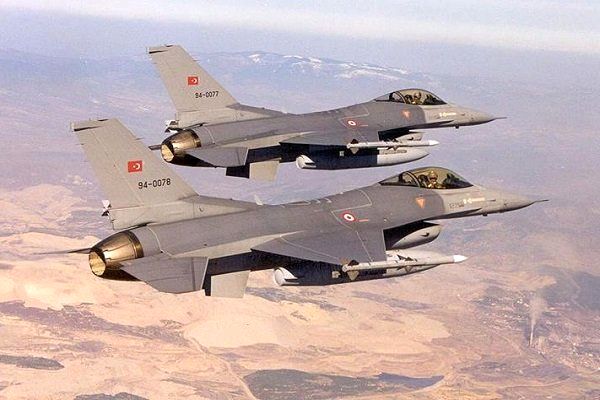 بمباران شمال عراق توسط جنگنده های ترکیه
