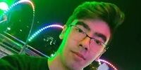 تصویری جدید از روزی که پدر امیرمحمد خالقی قاتل پسرش را بخشید/ شرط بخشش چه بود؟