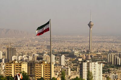 فرار سرمایه از بازار مسکن به بازار طلا، دلار و رمزارزها | خروج افغان ها از ایران، بازار را به تعادل می‌رساند؟