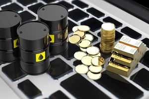 سقوط قیمت طلا و نقره زیر سایه دلار قوی | جهش قیمت نفت با حمله نظامی به بندر مهم روسیه