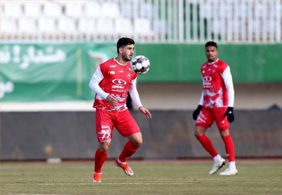 باشگاه پرسپولیس قرارداد دو بازیکن خود را تمدید کرد