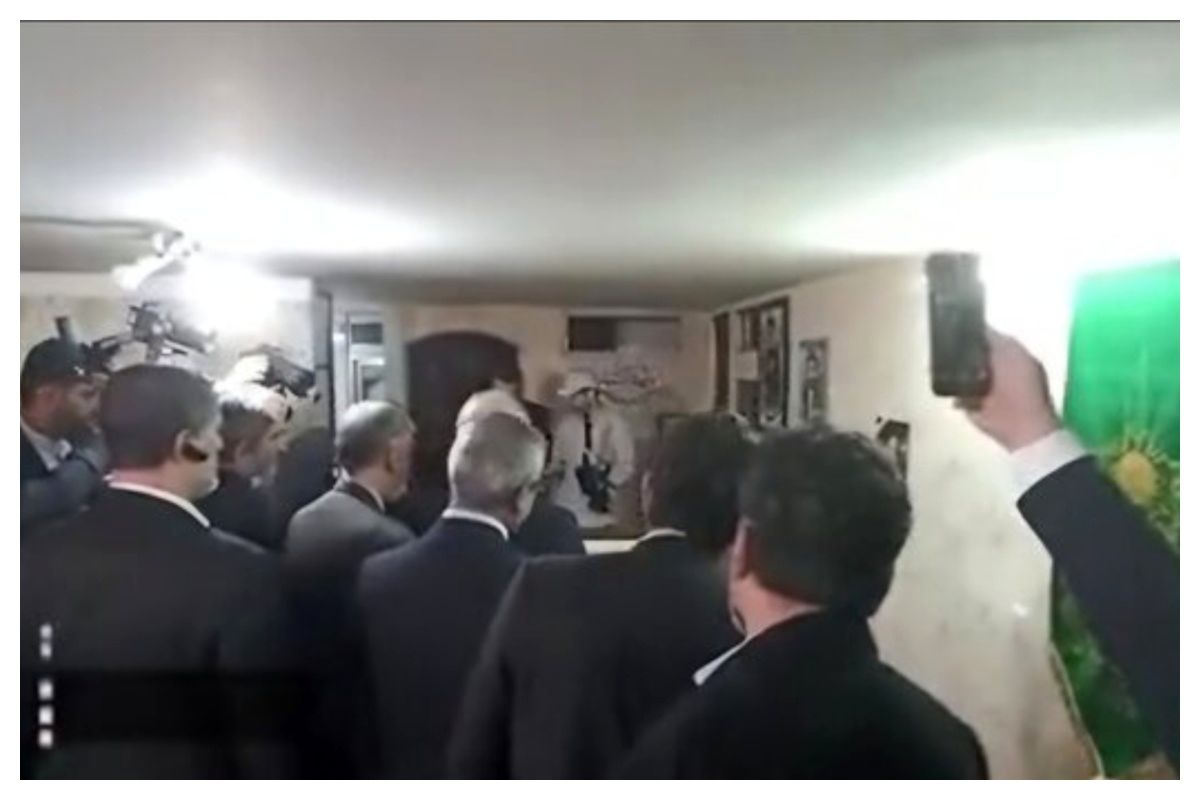  پزشکیان از مادر شهید رئیسی عیادت کرد 