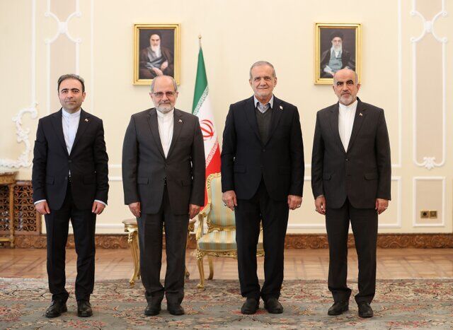 پزشکیان: سفرا مسئول خنثی‌سازی تبلیغات ضدایرانی و توسعه روابط دوجانبه‌اند