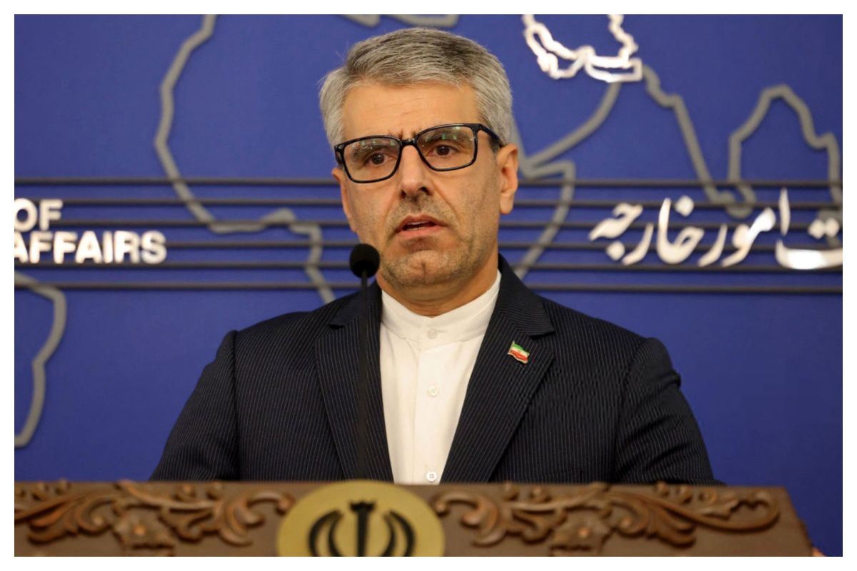 واکنش بقائی به درخواست خویشتن‌داری برخی کشورها از ایران/ ما از خودمان دفاع می‌کنیم/ ایران 2 بار در حین مذاکره مورد حمله آمریکا قرار گرفت