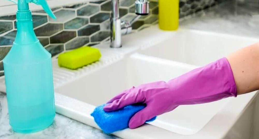 با شرکت پاک رویال (نظافت ایرانیان)، دیگر نگران نظافت منزل نباشید.