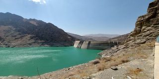 نژادبهرام: پایتخت‌نشینان تخلیه کنند کجا بروند؟ | ۹۰ درصد کشور درگیر بحران کم‌ آبی‌ است | ستاد ملی تشکیل شود