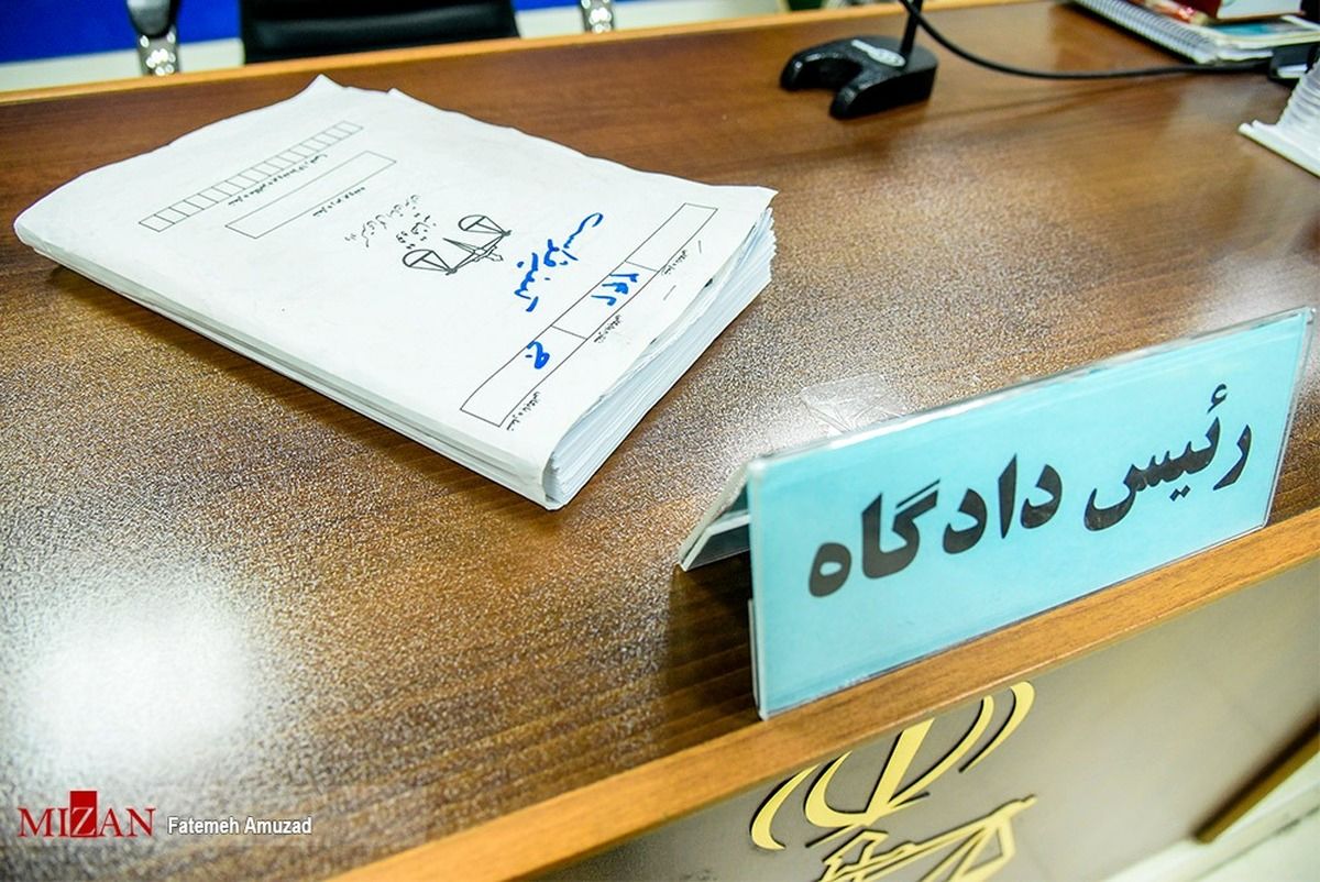 ارجاع پر‌ونده‌ صادق زیباکلام و آذر منصوری به مرجع قضایی