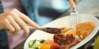 این ۱۰ خوراکی خواب خوش را برایتان حرام می کند!