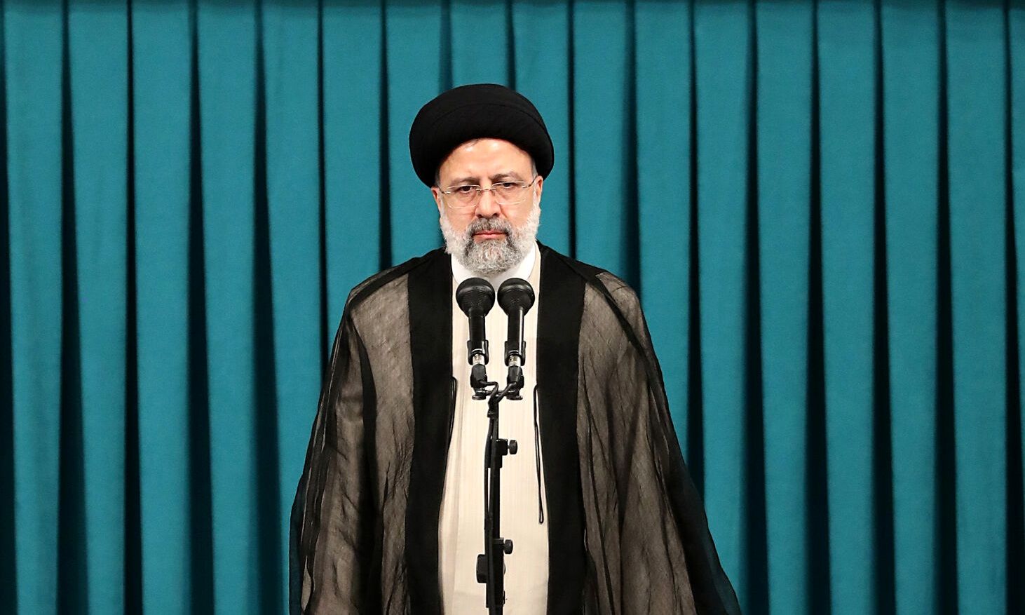آقای رئیسی! مراقب بلایی که بر سر احمدی نژاد و روحانی آمد، باشید/ دوران مذاکرات سعید جلیلی تکرار می شود؟