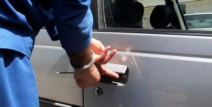 سرقت خودرو از یک پمپ بنزین!