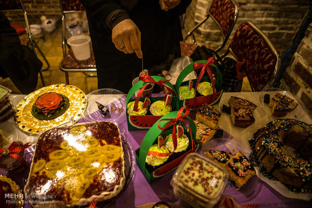 خرید شب یلدا