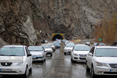 جاده چالوس قفل شد / ترافیک سنگین در آزادراه های البرز 2