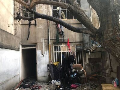 آتش سوزی در یک ساختمان دو طبقه در جنوب تهران
