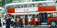 تصاویر جالب اتوبوس‌های دو طبقه در تهران قدیم+عکس
