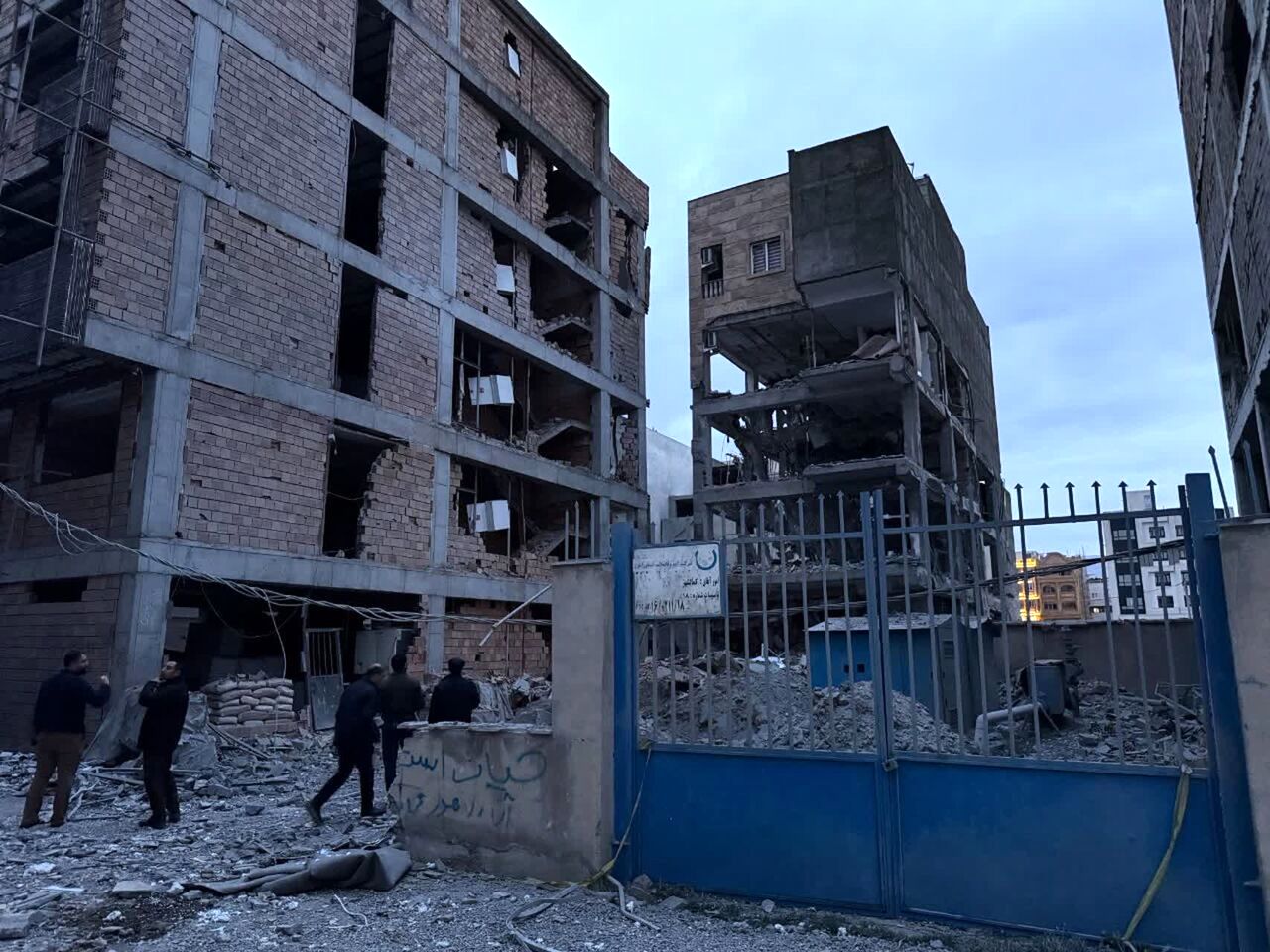 حمله موشکی آمریکا و اسرائیل به منطقه سهروردی و میدان قندی تهران/ آسیب به ساختمان مسکونی و مرکز گسترش سینمای مستند