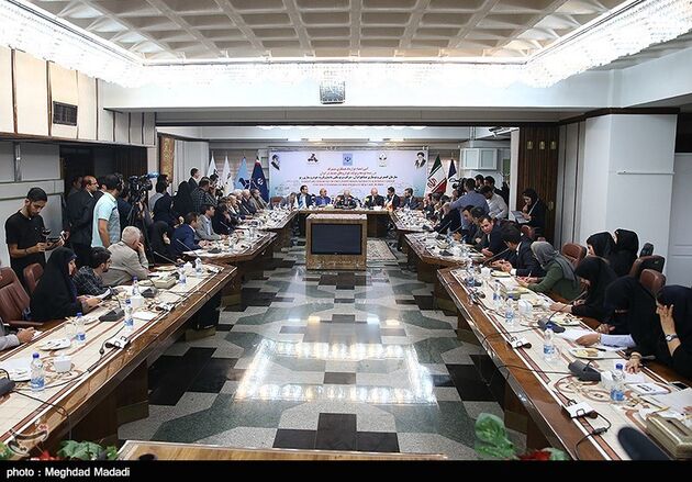 مراسم امضای قرارداد رنو