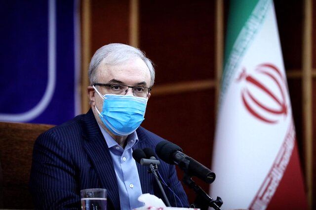 آغاز واکسیناسیون داوطلبانه علیه کرونا با واکسن ایرانی/ وزیر بهداشت: اول خودم واکسن می‌زنم
