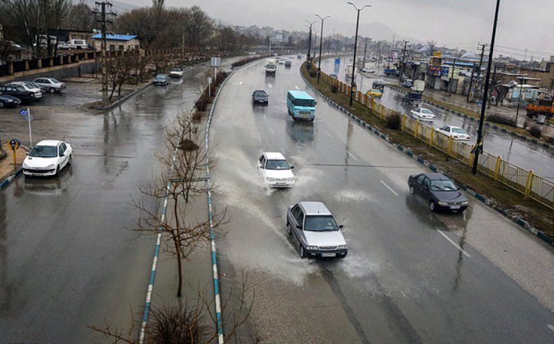 گزارش وضعیت راه های کشور / بارش ها در 15 استان کشور ادامه دارد