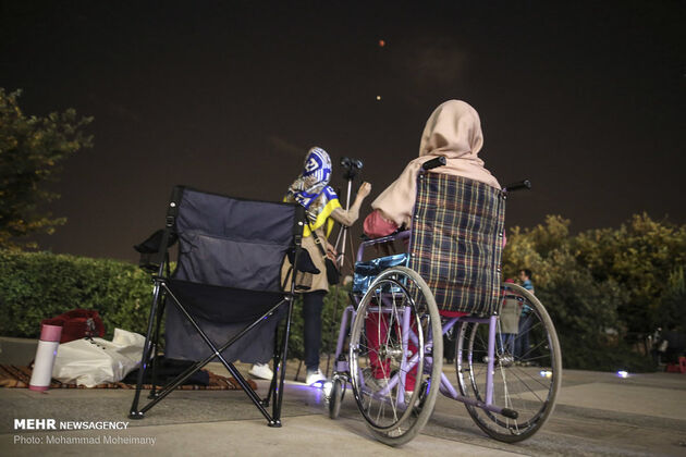 گزارش تصویری ماه گرفتی شب گذشته 