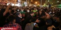 اعتراضات آبادانی‌ها در پنجمین شب فاجعه متروپل/ ورود پلیس با گاز اشک‌آور و تیر هوایی + فیلم