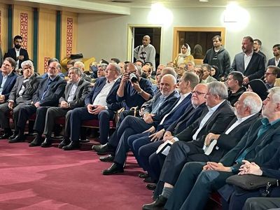 انتقاد صریح ظریف: بزرگ‌ترین سرمایه ایران مردم و مدیران‌اند، اما قدرشان را ندانستیم | جهانگیری از روحانی دلخوری‌هایی دارد 