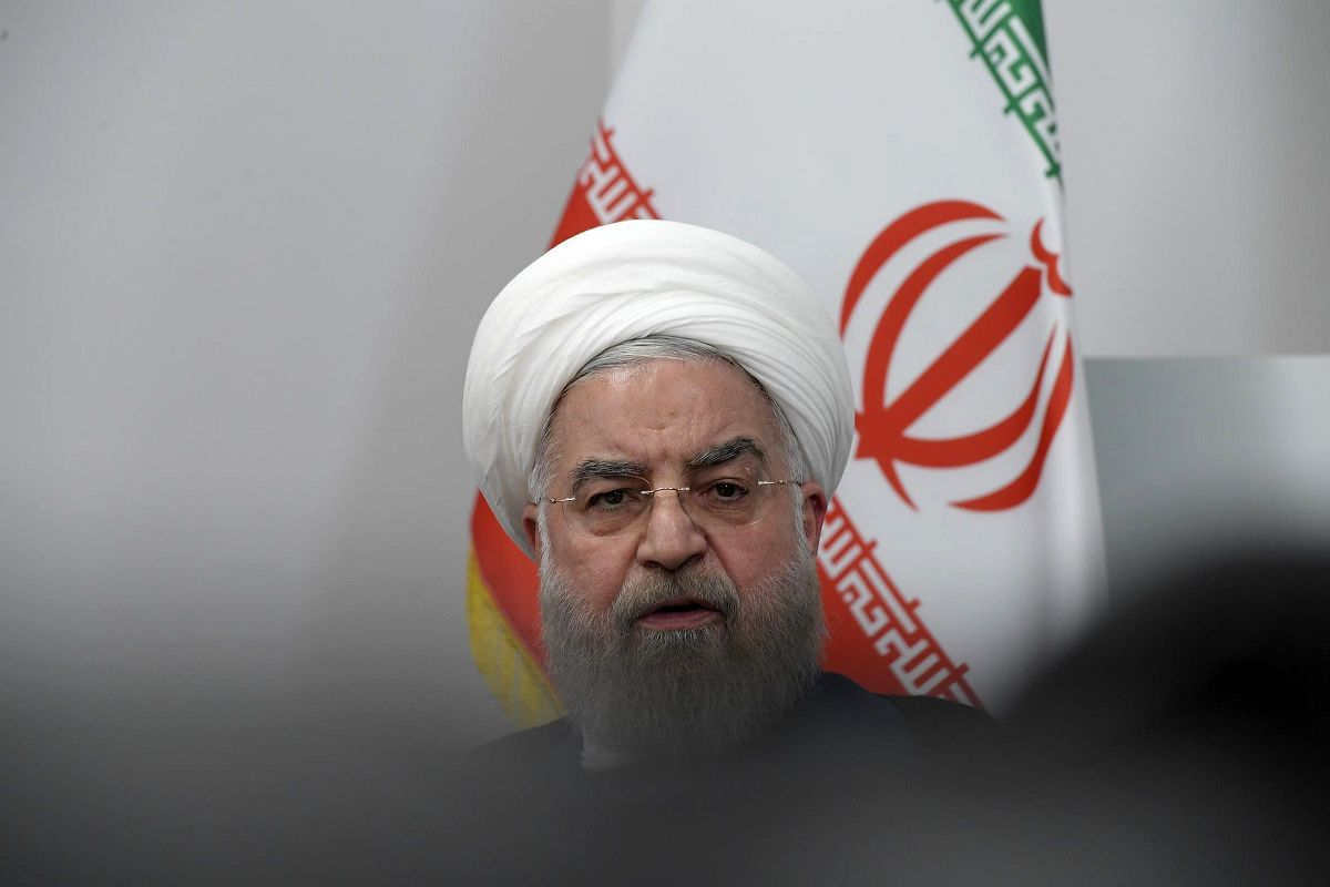 حسن روحانی: نباید انقلاب را رها کرد/ مجلس خبرگان حیثیت نظام است