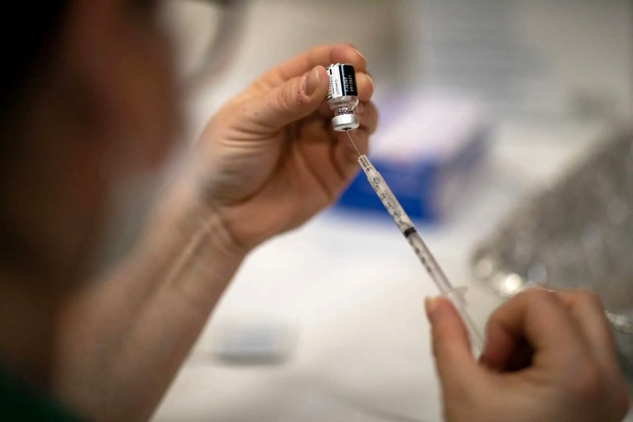 مقام دولت بایدن: آمریکایی‌های بالای ۶۰ سال باید دُز چهارم واکسن کرونا را تزریق کنند