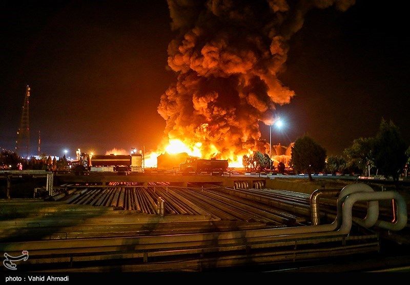 تصاویر| آتش سوزی در پالایشگاه تهران