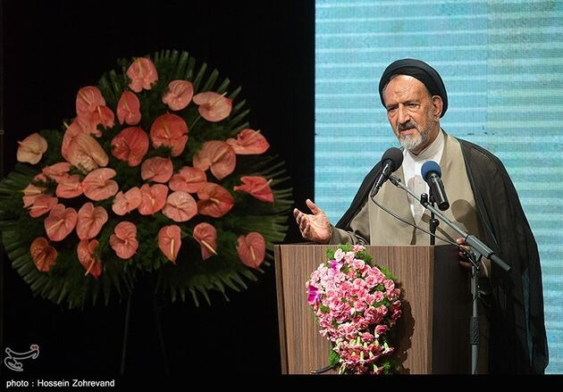 آئین تجلیل از خدمات فرهنگی و هنری محمدباقر قالیباف