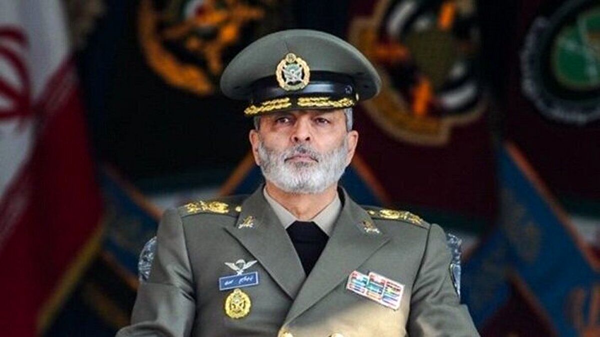 سرلشکر موسوی از یکی از سایت‌های پدافند هوایی تهران بازدید کرد