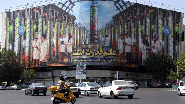 آمریکا و اسرائیل پشت‌پرده اسنپ‌بک هستند/ تمرکز بر اصلاحات اقتصادی ضروری است