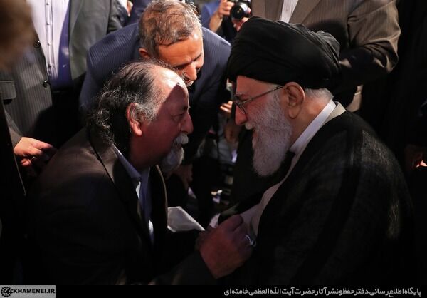 دیدار شاعران با رهبری