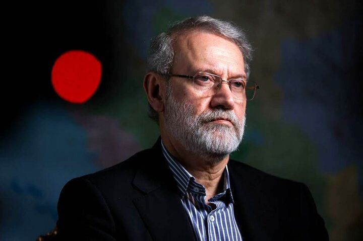 علی لاریجانی به جایزه آمریکا برای یافتن او چه واکنشی نشان داده بود؟