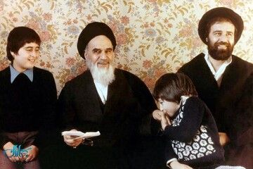 عکس هایی از نوه امام که معروف نیست 