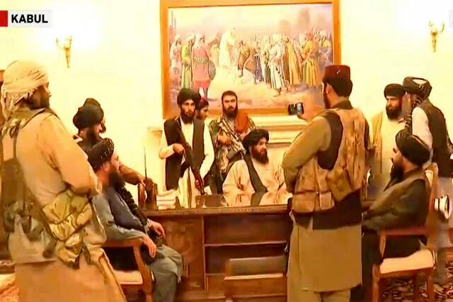 نقش منشی ویژه اشرف غنی در تحویل کاخ ریاست جمهوری به طالبان