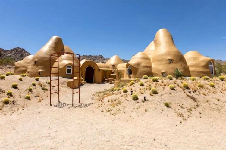 عجیب‌ترین خانه‌های آمریکا را ببینید؛ از خانه بشکه ترشی تا قلعه شرلوک هولمز + تصاویر