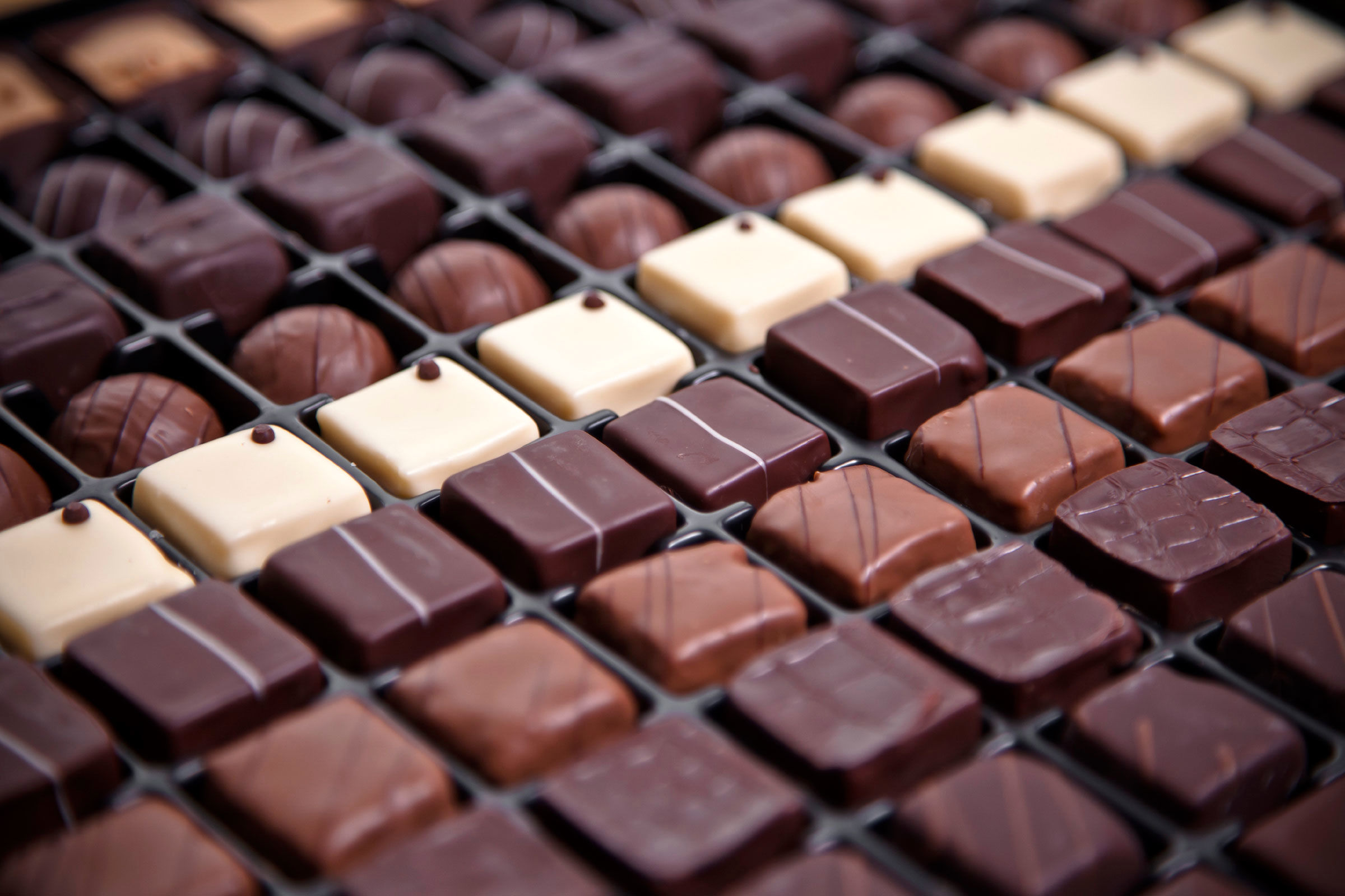 خطرات شکلات‌های ارزان را جدی بگیرید