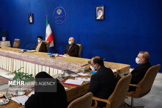 علی لاریجانی در جلسه‌ای با رئیس‌جمهور و رئیس مجلس+عکس‌ها