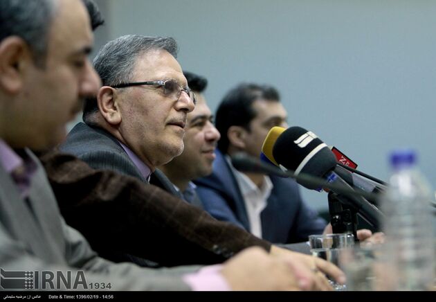 نشست مطبوعاتی رئیس کل بانک مرکزی