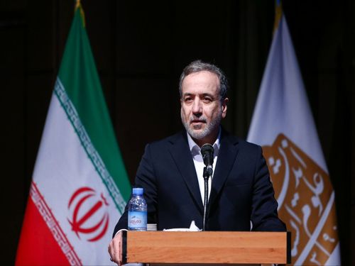 دیدار رسمی عراقچی با همتای پاکستانی‌اش