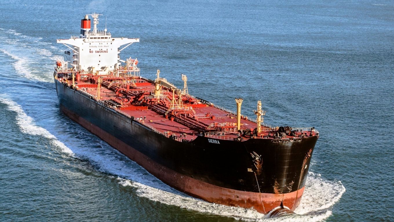 بلومبرگ: سیاست جدید ایران برای مقابله با تحریم نفتی جواب داد