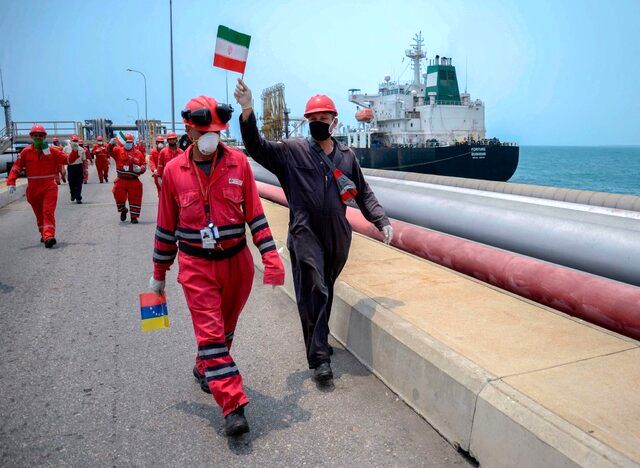 ادعای جدید رویترز درباره توافق نفتی میان ایران و ونزوئلا