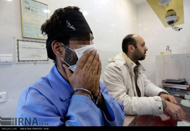بازسازی صحنه سرقت مسلحانه از طلافروشی