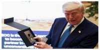 واکنش ترامپ به هدیه اماراتی‌ها حضار را به خنده انداخت